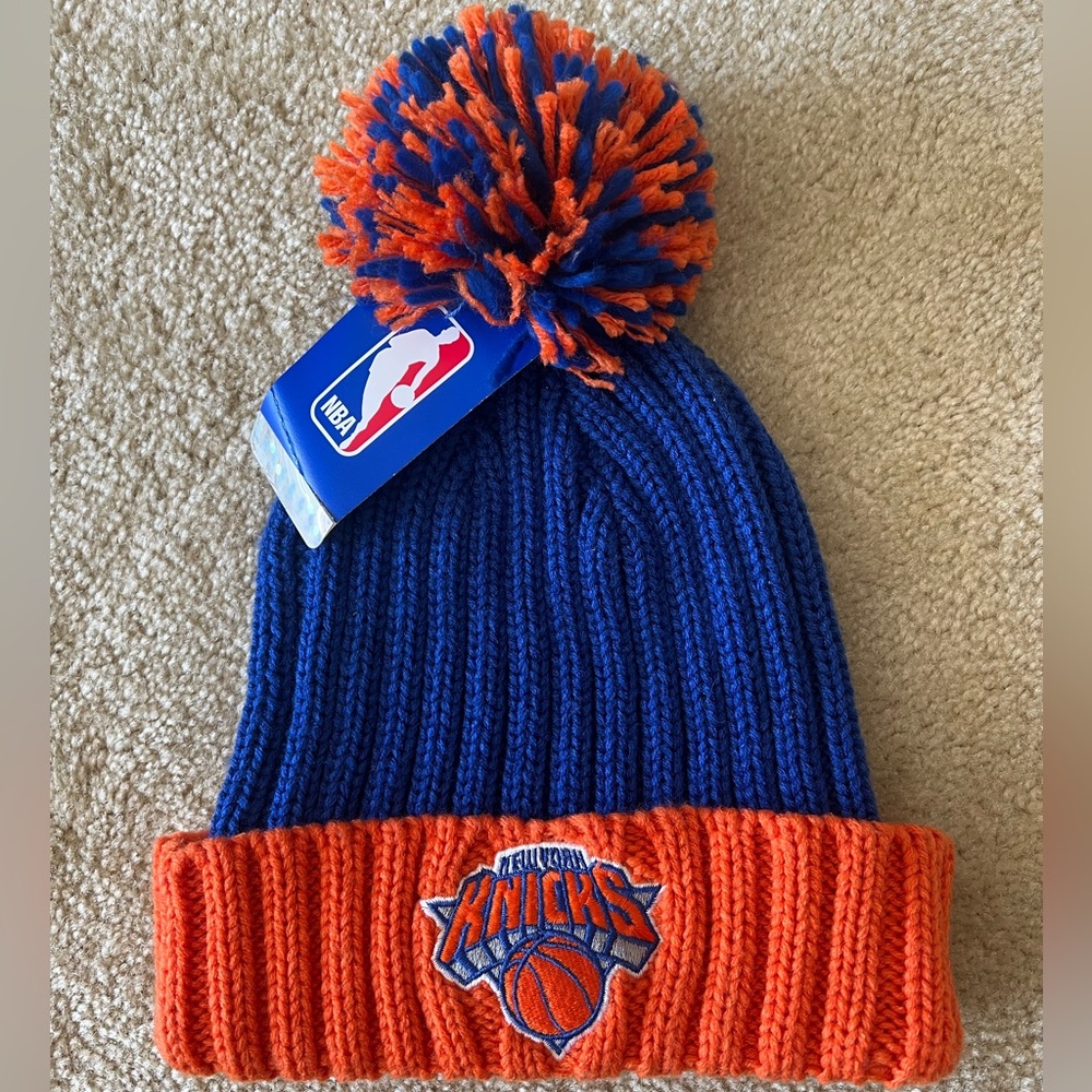 Adidas New York Knicks Cuffed Knit Winter Hat beanie NBA basketball team NYC cap